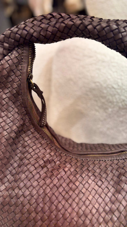 Borsa in pelle intrecciata