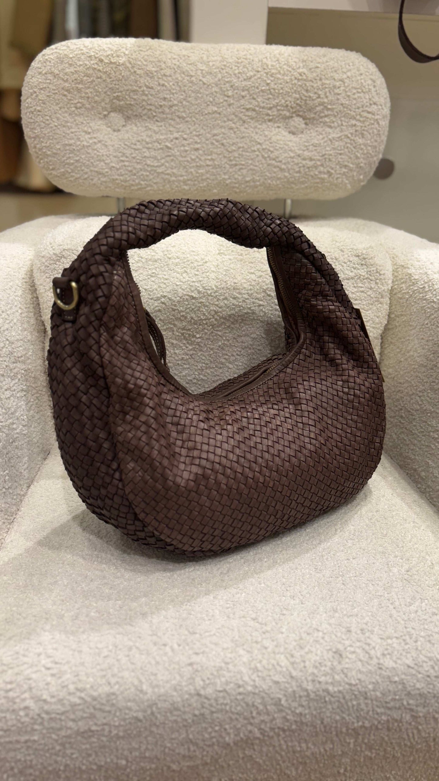Borsa in pelle intrecciata